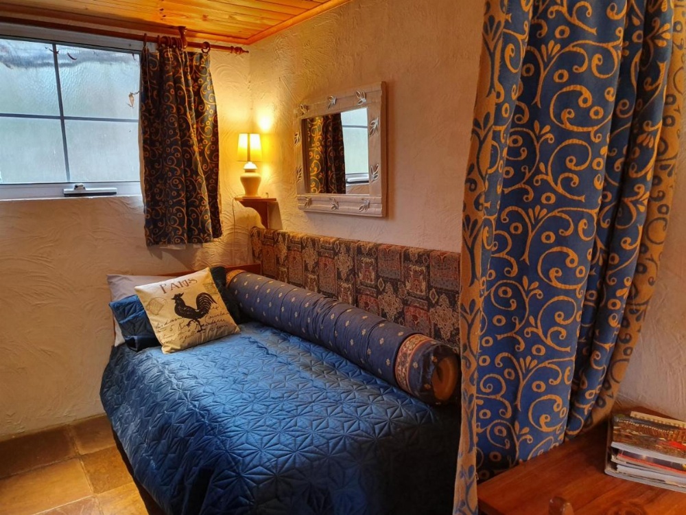 Room image 3