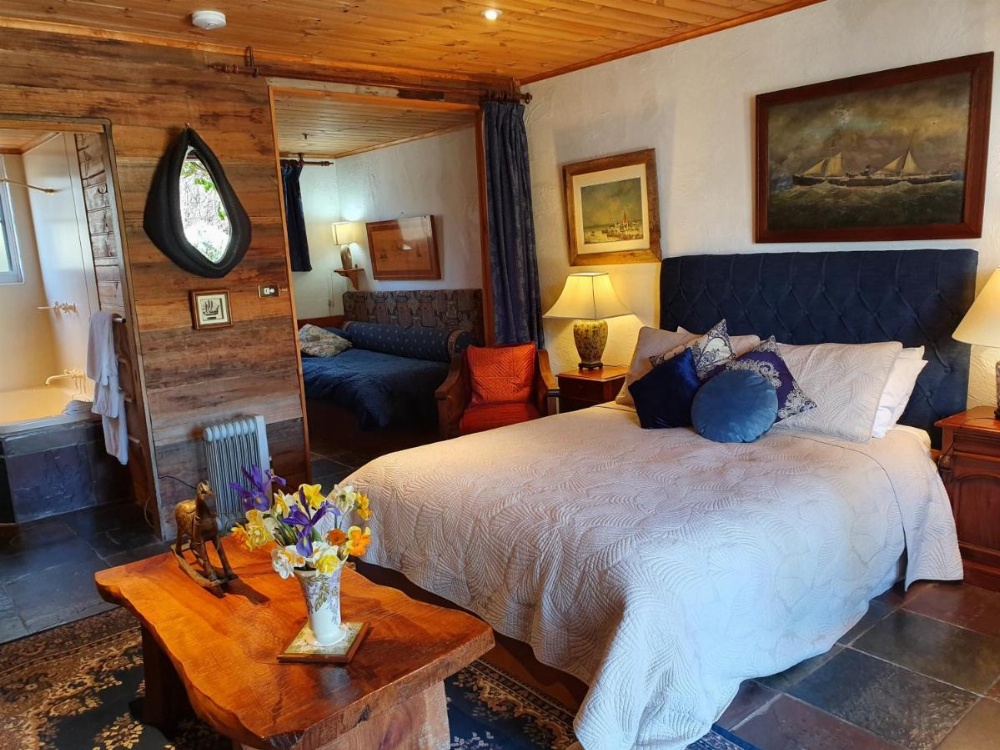 Room image 2