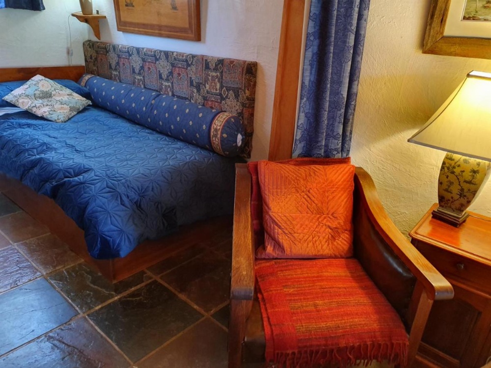 Room image 3